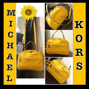 🌼MICHAEL Michael Kors Crossbody Bag🌼